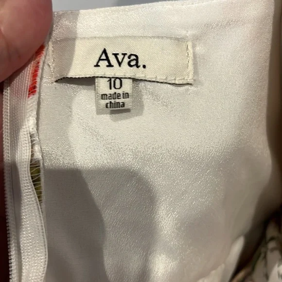 Ava 2 piece shorts suit - Picture 9 of 13